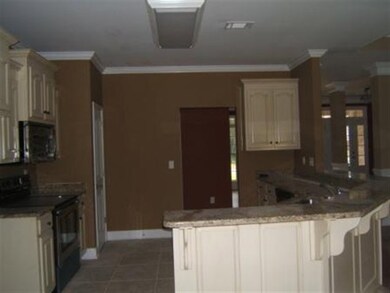 112 Collins Ave, Centerville, GA 31028 - photo 4