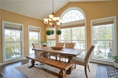 Lots of light in the spacious morning room right o