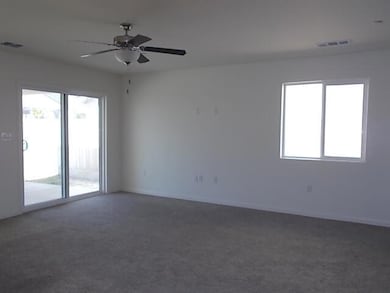 Living Room (2)