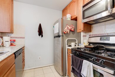 121 Garrison Ave unit 102, Jersey City, NJ 07306 - photo 5