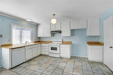 5068 Auburn Ave, San Bernardino, CA 92407 - photo 5