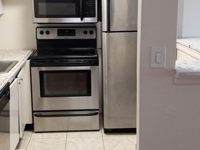 408 Sheffield Q unit Q, West Palm Beach, FL 33417 - photo 5