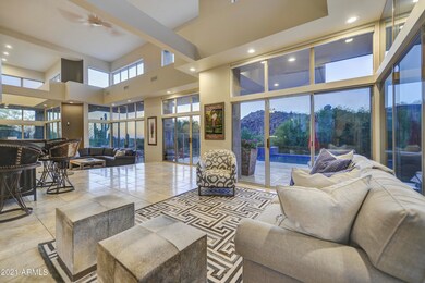 007_Living View
