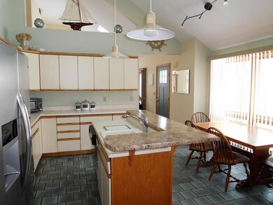 2 Ocean View Rd, Scarborough, ME 04074 - photo 5