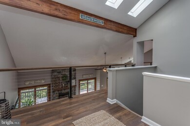 1233 Lakeview Dr, Cross Junction, VA 22625 - photo 6