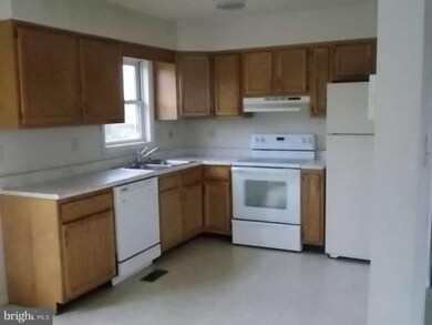 211 Wise Ave, Strasburg, VA 22657 - photo 3