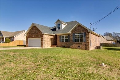 315 Shelby Cir, Shelbyville, TN 37160 - photo 2