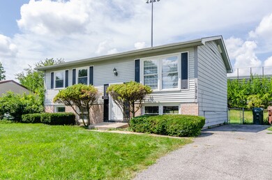 17212 Peach Grove Ln, Hazel Crest, IL 60429 - photo 3