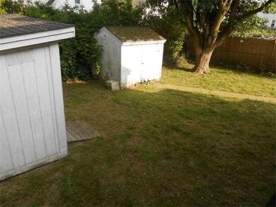 64 Grinnell St, Fall River, MA 02721 - photo 7