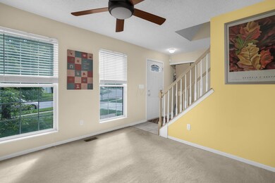 4-web-or-mls-6533-cloverlawn-cir