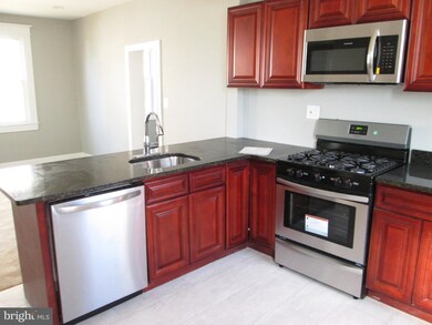 4430 Forest View Ave, Baltimore, MD 21206 - photo 4