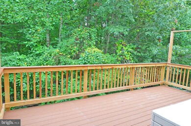 6305 Mary Todd Ct, Centreville, VA 20121 - photo 2