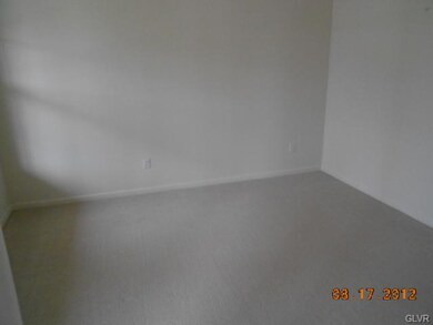 7440 Crane Crossing, Macungie, PA 18062 - photo 2