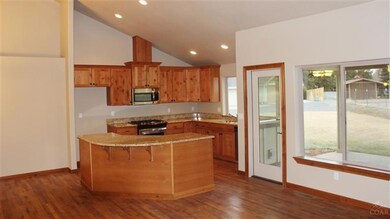 1020 NE Bennington Way, Bend, OR 97701 - photo 5