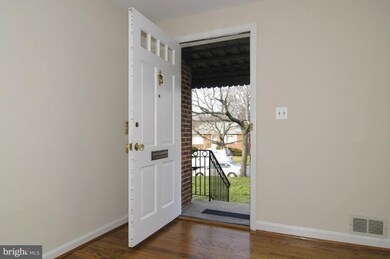 2422 Eccleston St, Silver Spring, MD 20902 - photo 3