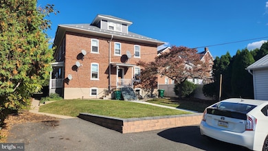 425 Main St, Pennsburg, PA 18073 - photo 3