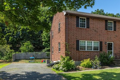 50 Charles Rd unit TH, Winchester, MA 01890 - photo 2