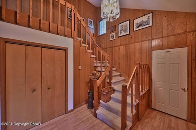2419 Overlook Ln, Pocono Pines, PA 18350 - photo 5