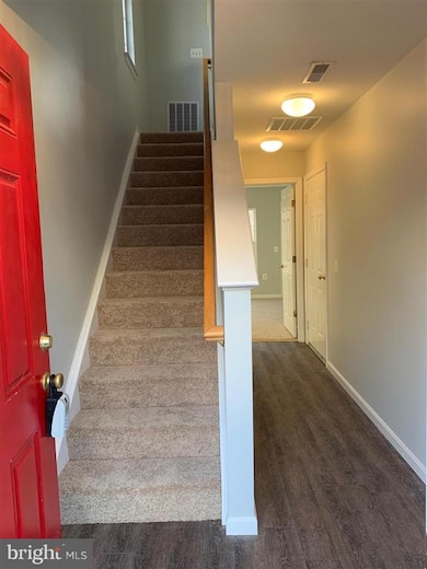 23150 Blackthorn Square, Sterling, VA 20166 - photo 2