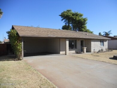 023-227865 front left