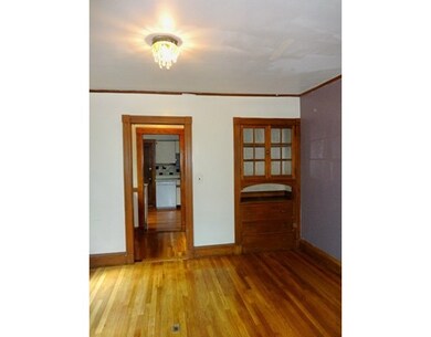 515 Heath St, Chestnut Hill, MA 02467 - photo 6