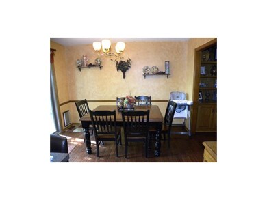 6007 Greenwood St, Shawnee, KS 66216 - photo 3