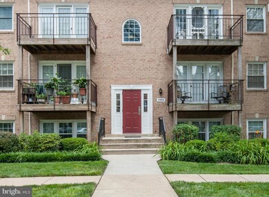 9463 Fairfax Blvd unit 303, Fairfax, VA 22031 - photo 2