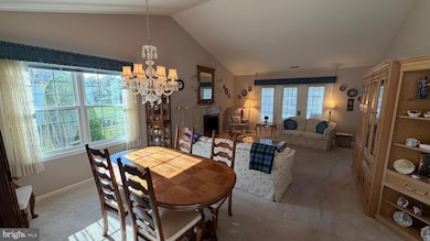 19 Fernwood Ct, Columbus, NJ 08022 - photo 4