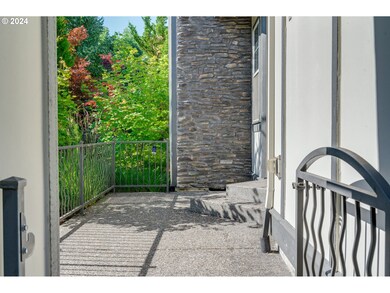 6446 NE Southbrook Ct, Hillsboro, OR 97124 - photo 3