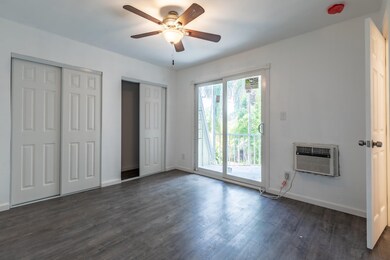 3326 Duck Avenue 04