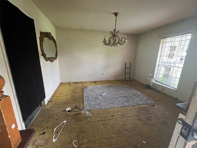 837 W Rittenhouse Rd, Houston, TX 77091 - photo 3