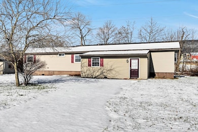 221 Kline Rd, Bethel, PA 19507 - photo 4