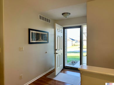 6744 Glass Ridge Dr, Lincoln, NE 68526 - photo 2