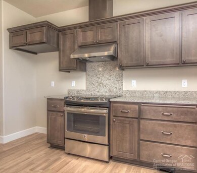 20318 Shire Ln, Bend, OR 97702 - photo 5