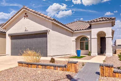 13561 Tynemouth St, El Paso, TX 79928 - photo 2