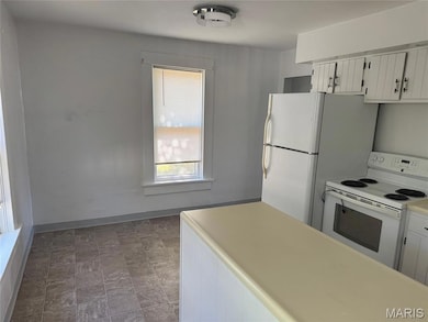 418 N 7th St, Vandalia, IL 62471 - photo 3