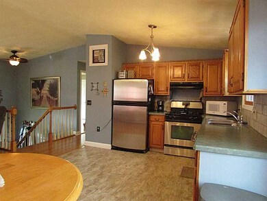 27 Beaver Rd, Barrington, RI 02806 - photo 3