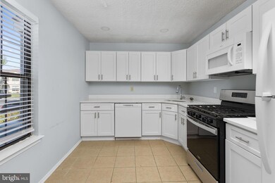 86 Oneill Ct, Lawrence Township, NJ 08648 - photo 6