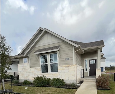 201 Pinnacle Ln unit 105, Niederwald, TX 78640 - photo 2