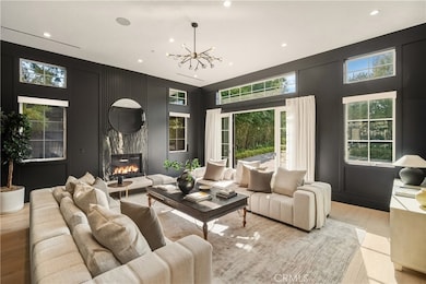 20511 Wells Dr, Woodland Hills, CA 91364 - photo 6