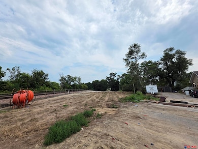 1211 S 5th St, Omaha, NE 68108 - photo 2