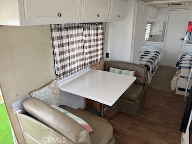 68175 Pole Line Rd, Twentynine Palms, CA 92277 - photo 5