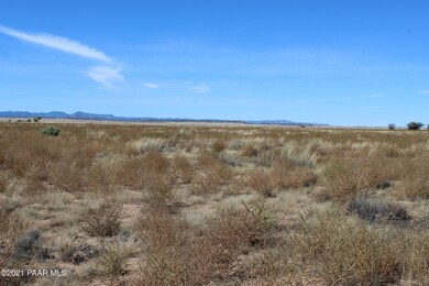 4750 Robbie Ln E, Paulden, AZ 86334 - photo 2