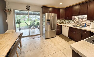 171 Crown Dr unit 10, Naples, FL 34110 - photo 2