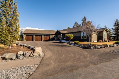 61004 Sky Harbor Dr, Bend, OR 97702 - photo 4