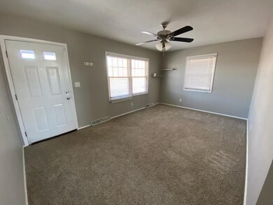 2517 W 13th St, Davenport, IA 52804 - photo 4