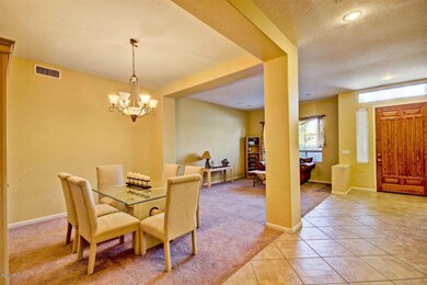 Formal dining to entry