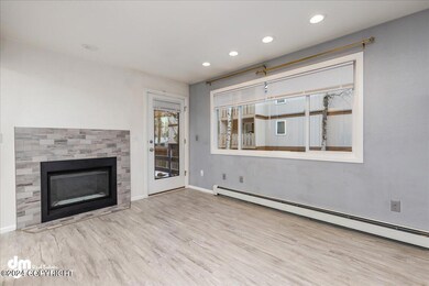 08-Living Room-DW-0408