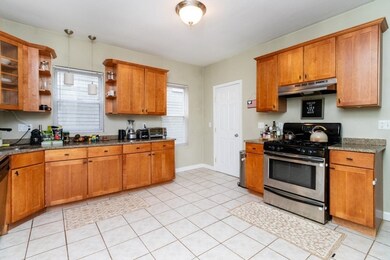 12 Thelma Rd unit 2, Dorchester, MA 02122 - photo 4