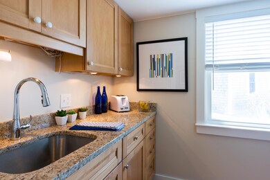 618ShoreRd1C-11-NTruro-w
